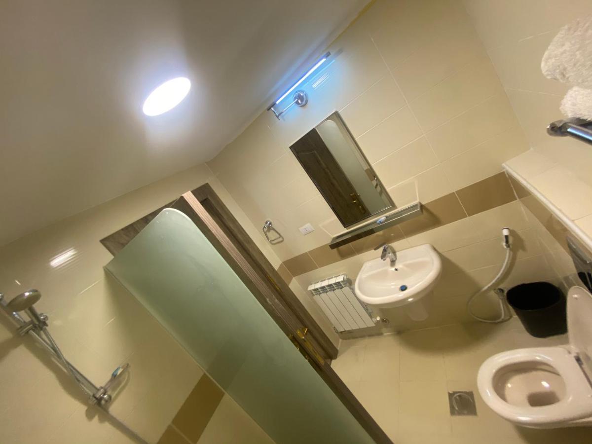 Al-Mujeb Hotel Керак Екстериор снимка