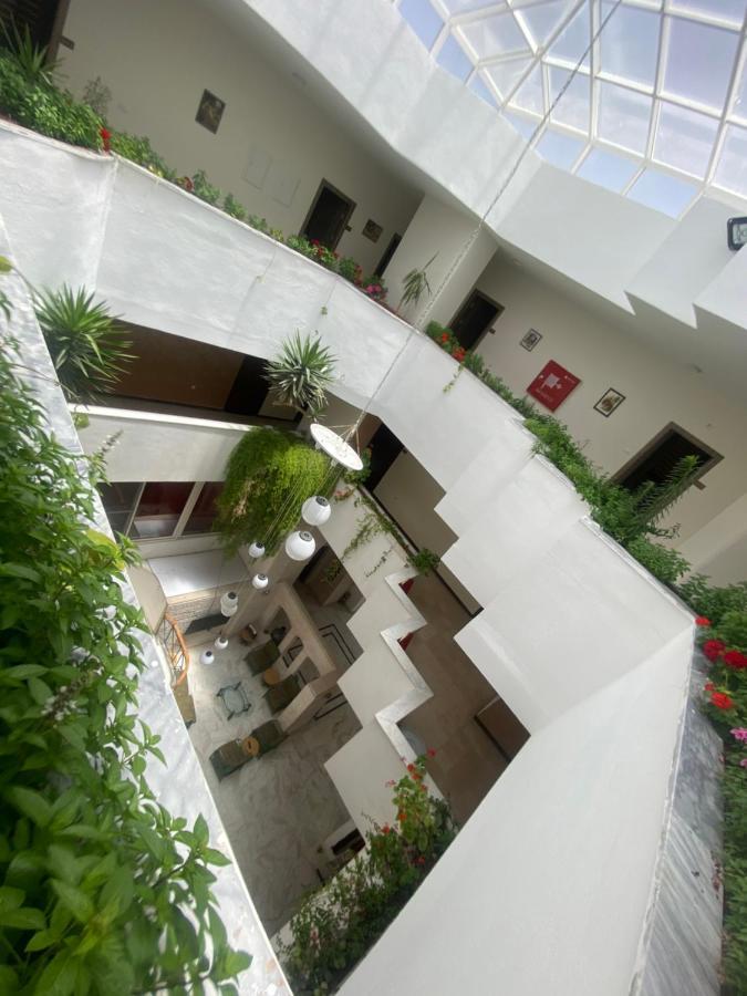 Al-Mujeb Hotel Керак Екстериор снимка